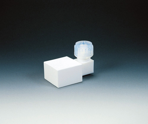 フッ素樹脂 フィルター接続角タイプ 適用外径 6φ フィルター部寸法 30×30×20mm