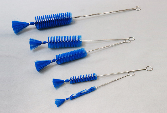 注射器洗浄ブラシ 20cc（PBT毛材：青)　10本入　　サイズ：ブラシ長85㎜×ブラシ径φ27㎜×全長315㎜