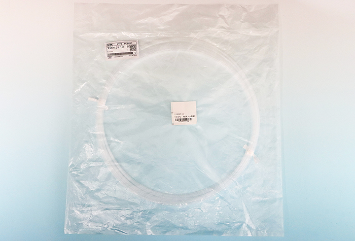 ﾌｯ素樹脂(変性PTFE)軟質ﾁｭｰﾌﾞ　TD0425-10  2.5mm×4mm (10ｍ巻)